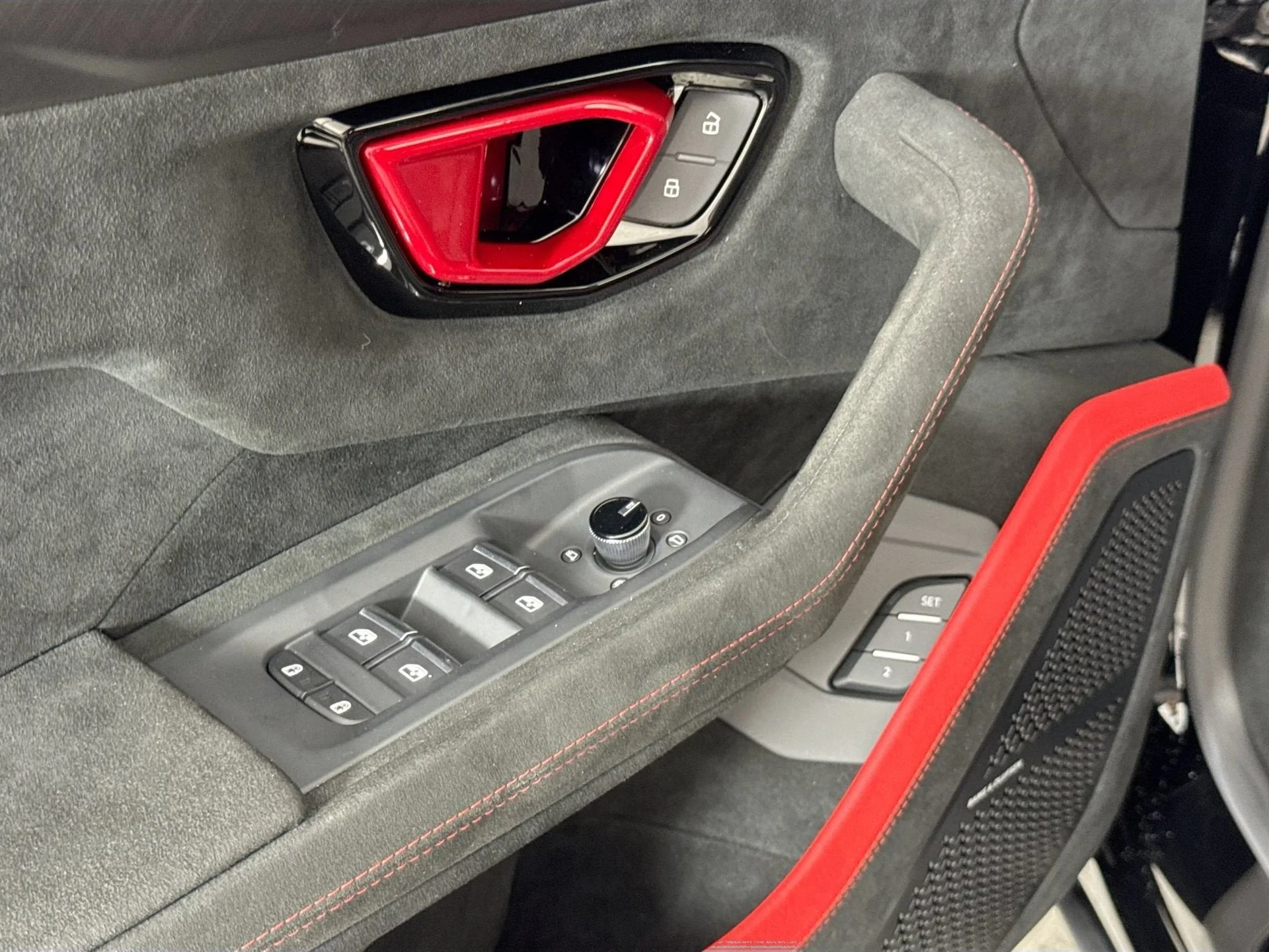Used 2024 Nero Noctis Metallic Lamborghini Performante image 16