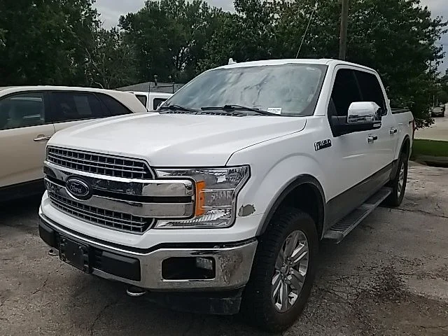 Used 2018 White Ford Lariat image 11