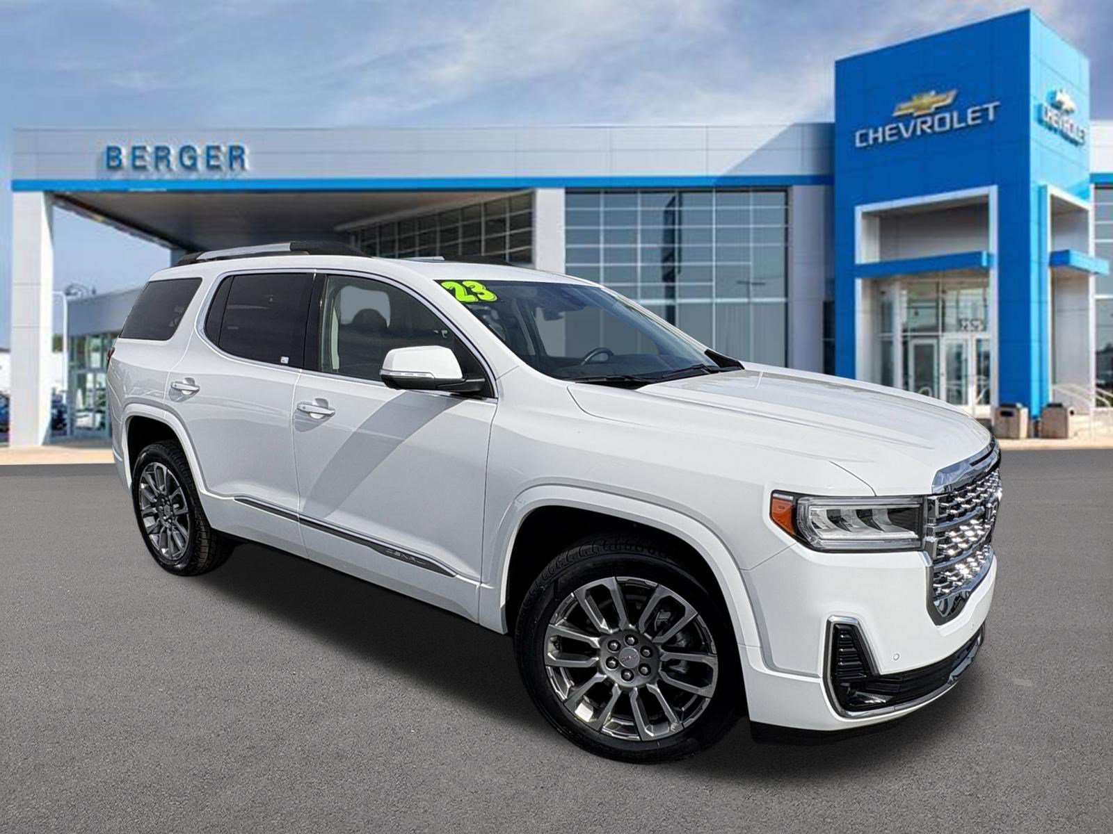 2023 GMC Acadia Denali AWD's photo