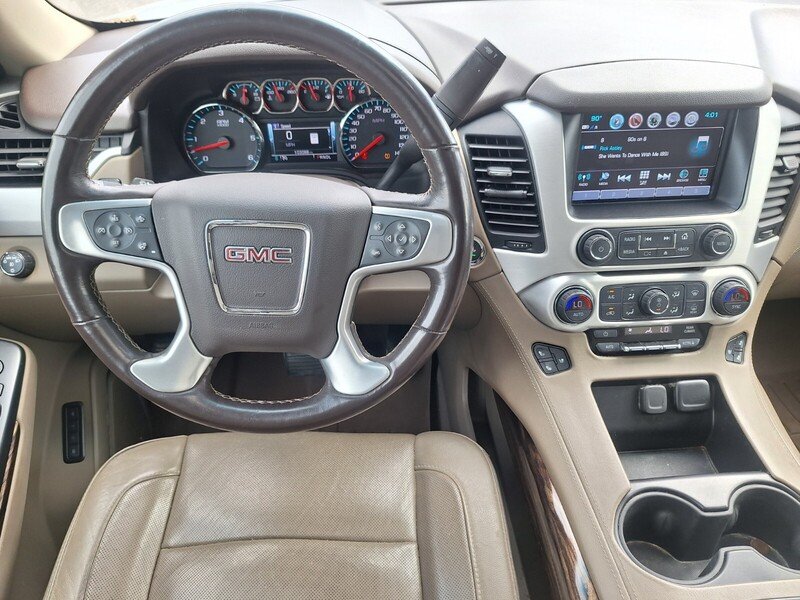 Used 2019 Silver GMC SLT image 21