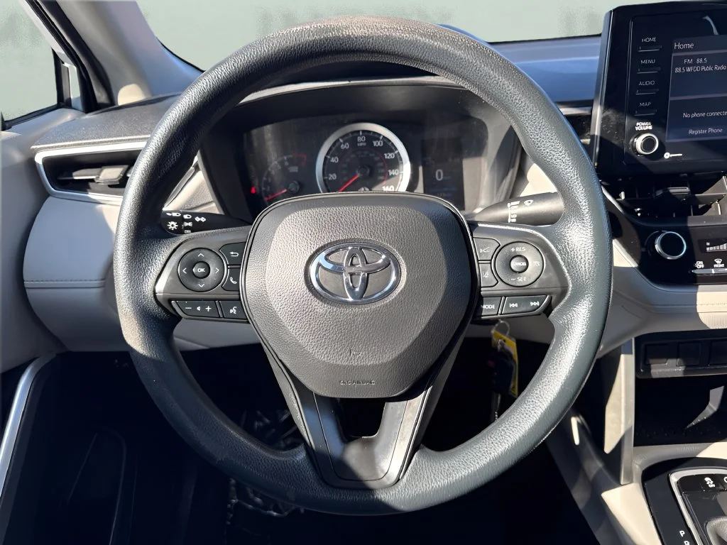 Used 2022 Silver Toyota L image 14