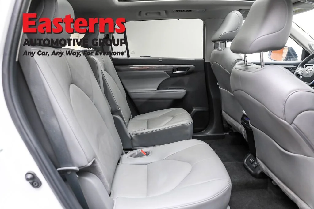 Used 2024 Beige Toyota Platinum image 28
