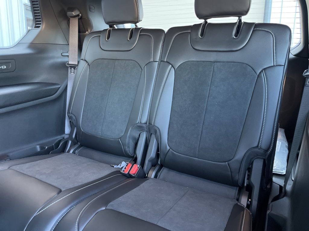 New 2025 Silver Zynith Exterior Paint Jeep Altitude X image 41