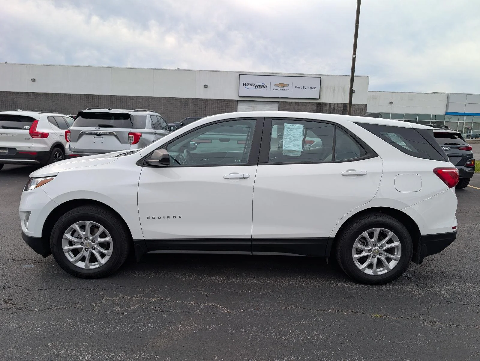 Used 2021 SUMMIT WHITE Chevrolet LS image 5