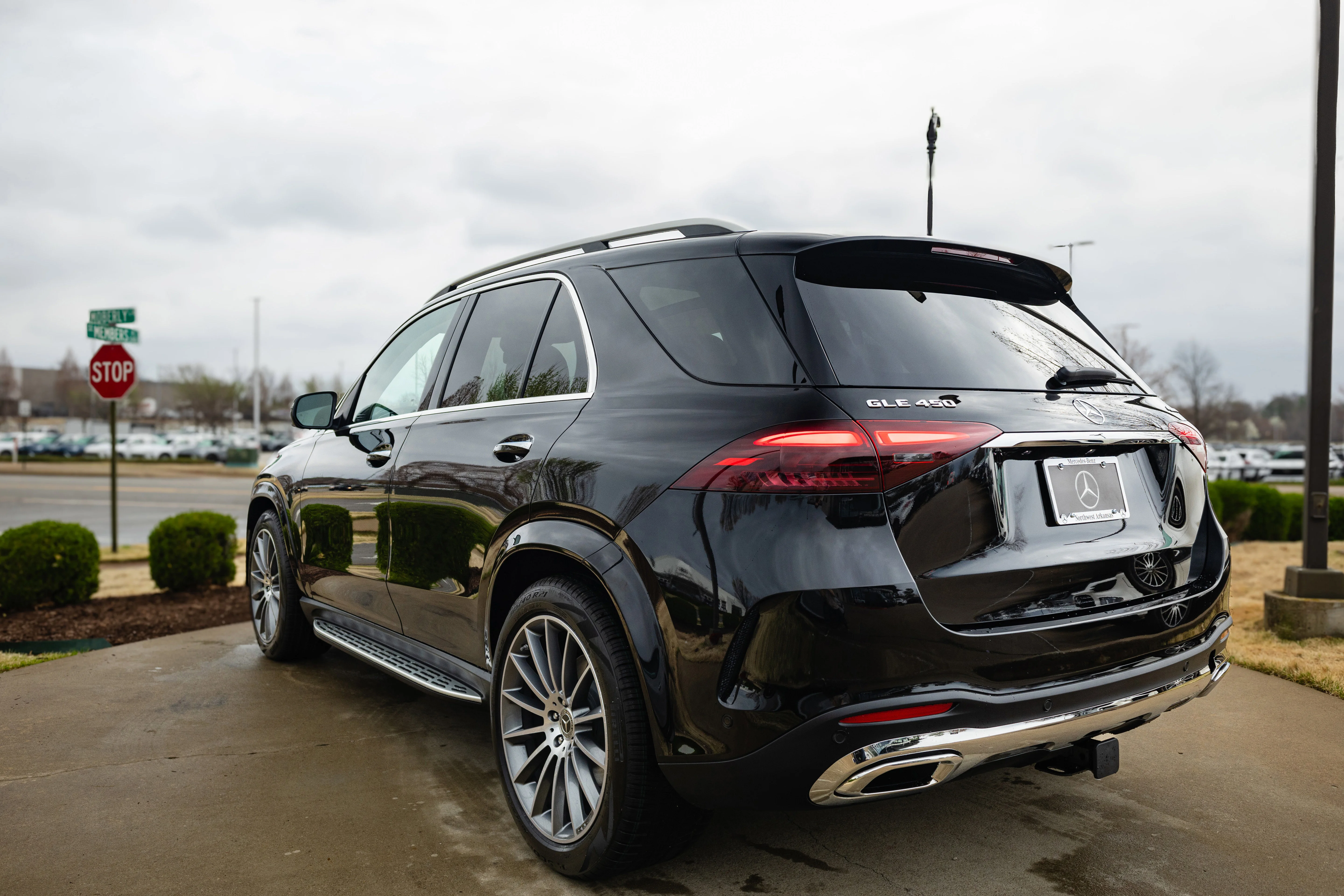 Used 2026 Obsidian Black Mercedes-Benz GLE 450 image 8