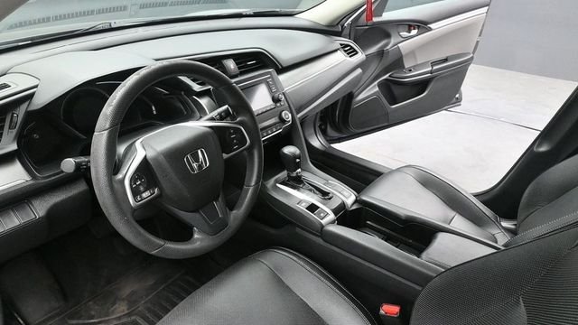 Used 2018 Gray Honda LX image 16