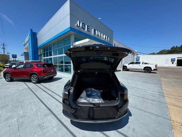 2025 Chevrolet Equinox EV 1LT - Photo 8