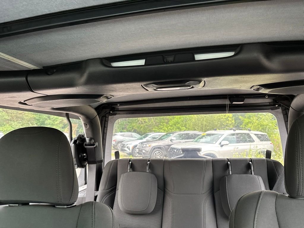 Used 2020 White Jeep Sport image 24