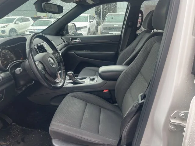 Certified Used 2020 Bright White Clearcoat Jeep Upland image 12