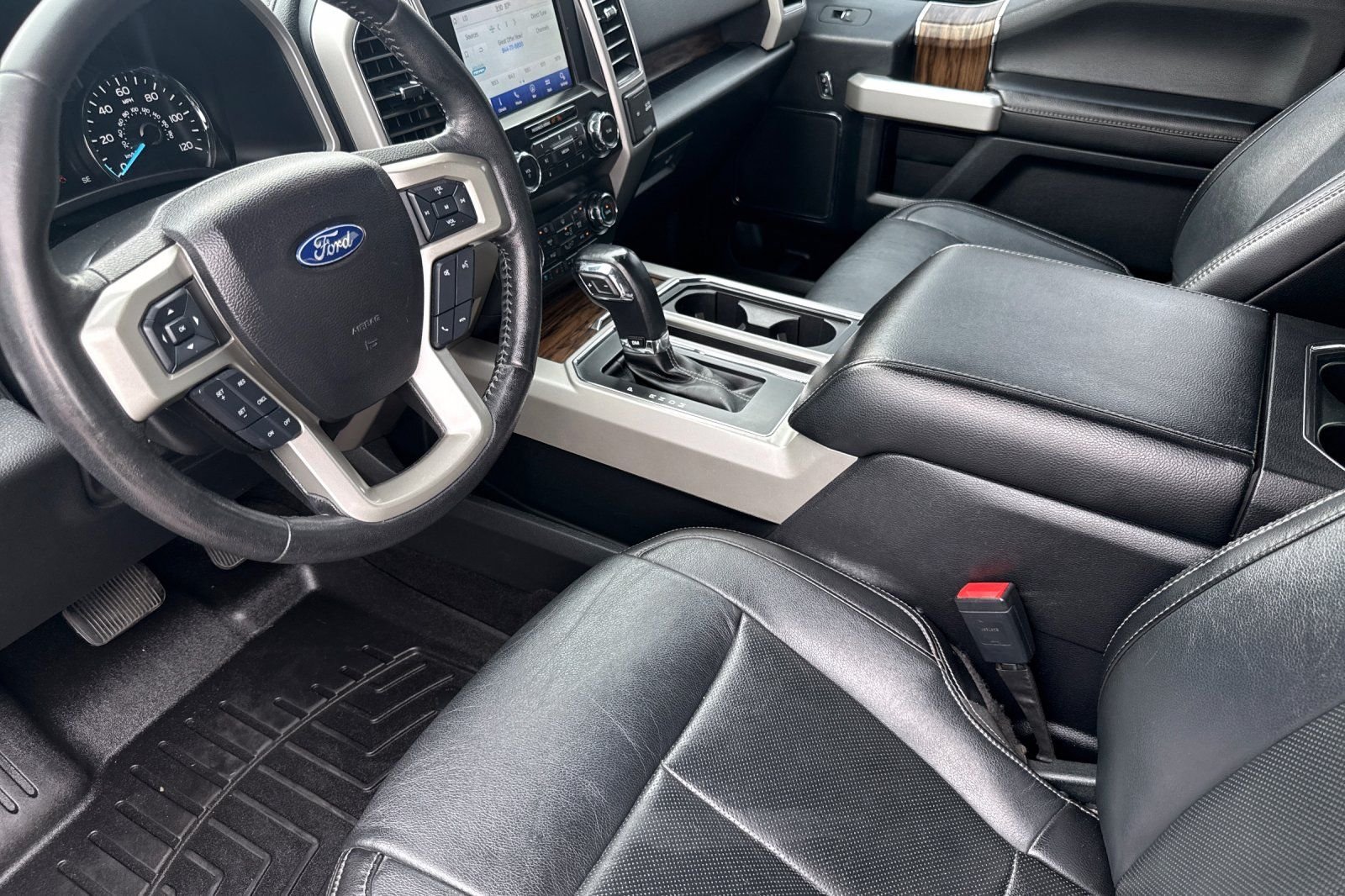 Used 2020 Black Ford Lariat image 9