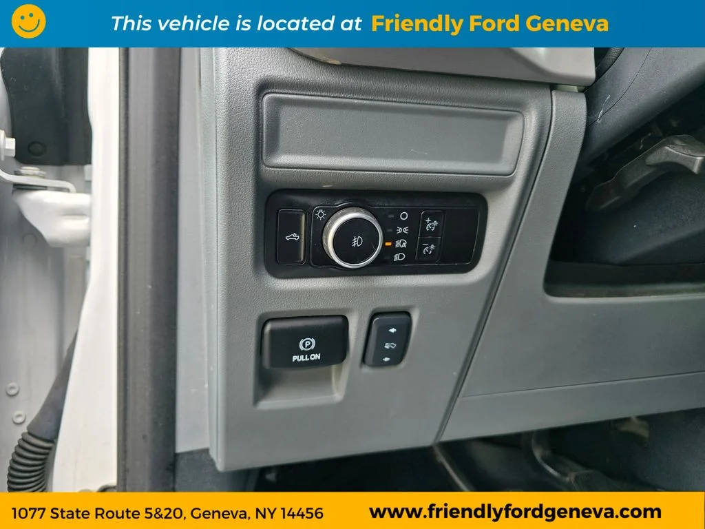 Used 2023 Oxford White Ford XLT image 18