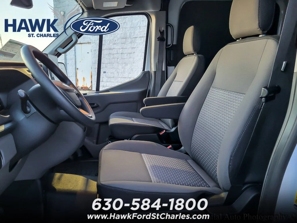 New 2026 Oxford White Ford Cargo Van image 7