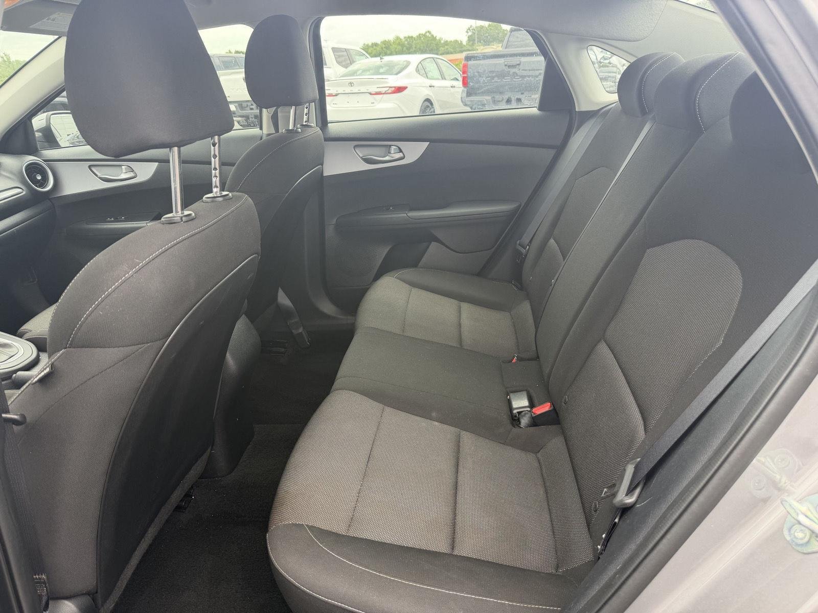 Used 2024 Steel Gray KIA  image 13