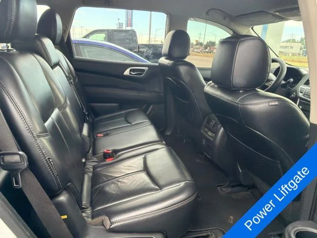 Used 2018 Brilliant Silver Metallic Nissan SL image 10