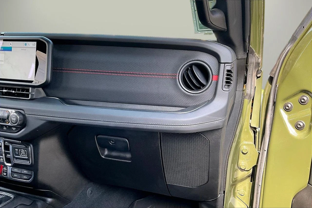 Used 2024 Green Jeep Rubicon image 21