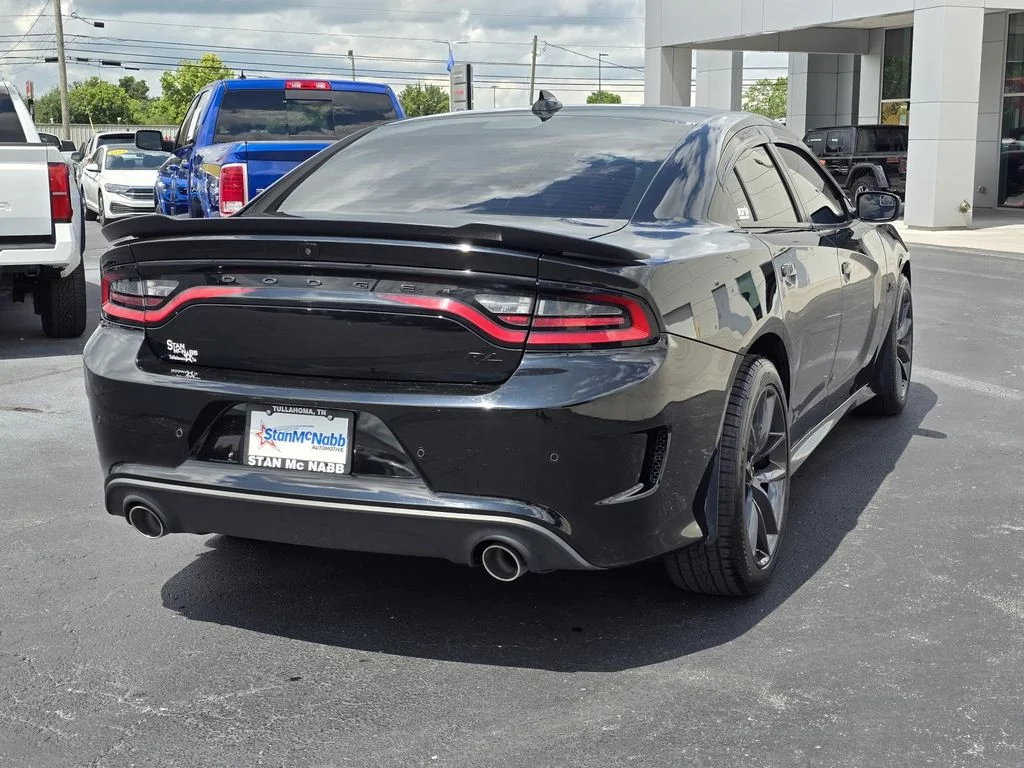 Used 2022 Pitch Black Clearcoat Dodge R/T image 7