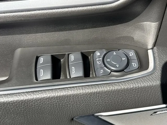 Used 2025 Sterling Metallic GMC Denali image 24