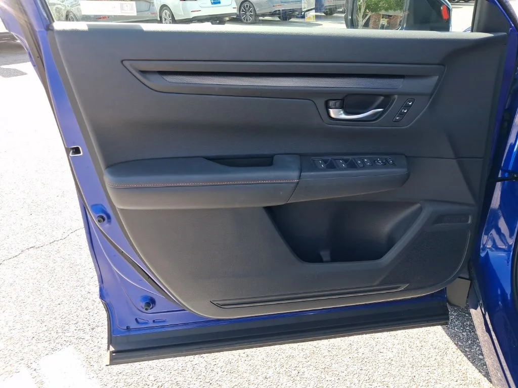 Used 2025  Honda Sport-L image 25