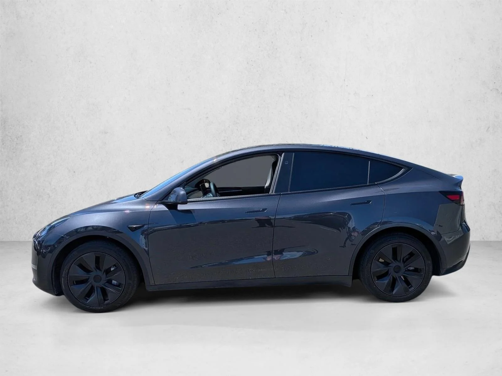Used 2024 Stealth Grey Tesla Long Range image 8