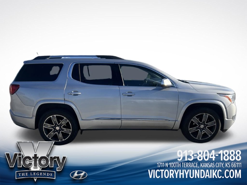 Used 2017 Silver GMC Denali image 4