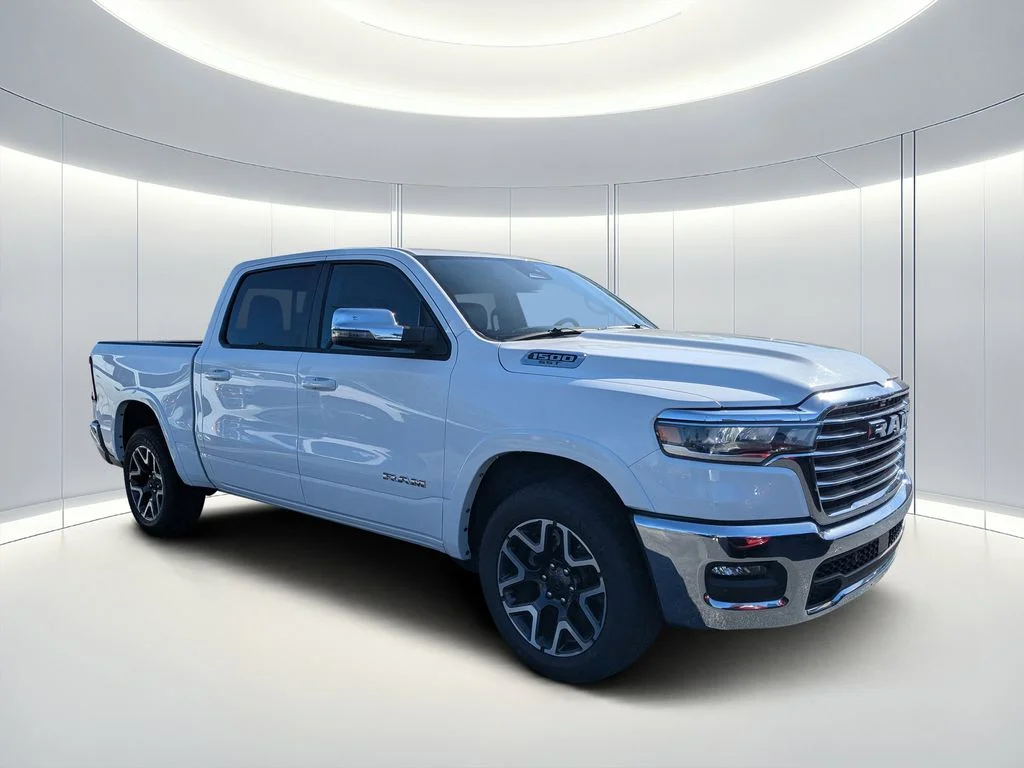 2025 RAM 1500 Laramie 4x4 Crew Cab 5'7's photo