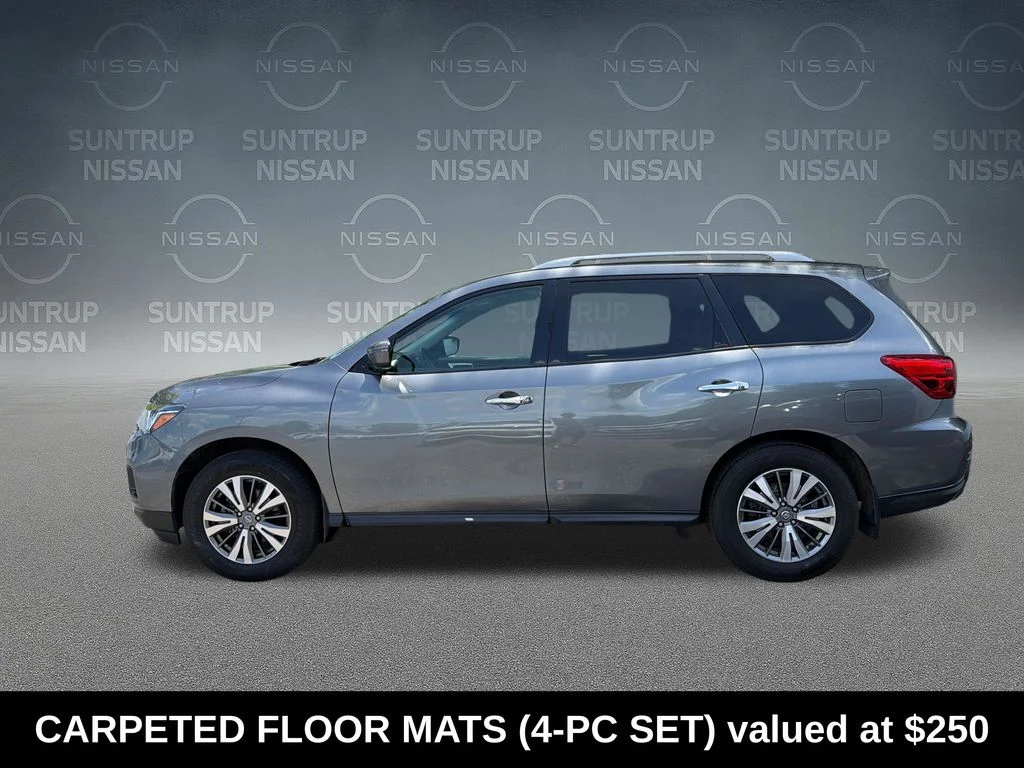 Used 2020 Gray Nissan S image 2