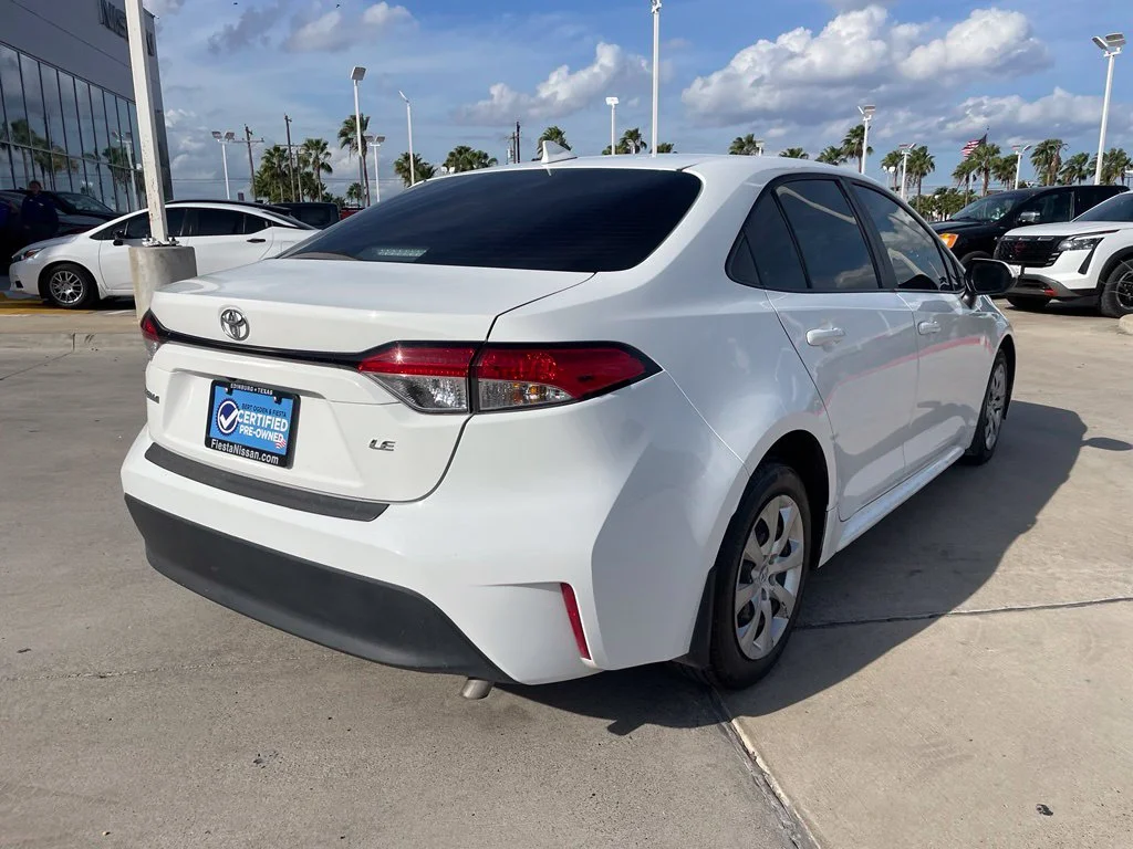 Used 2025 White Toyota LE image 3