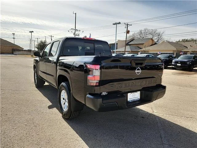New 2026 KH3 Super Blac Nissan S 4x4 Crew Cab 5 ft. box 126 in. WB image 2
