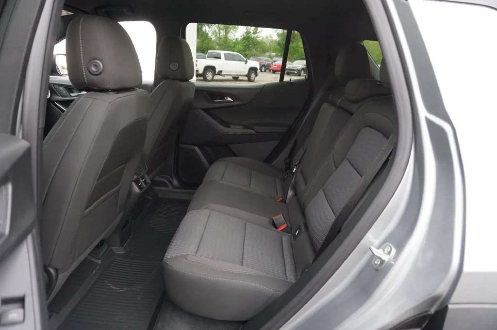 2027 Chevrolet Equinox LT - Photo 12