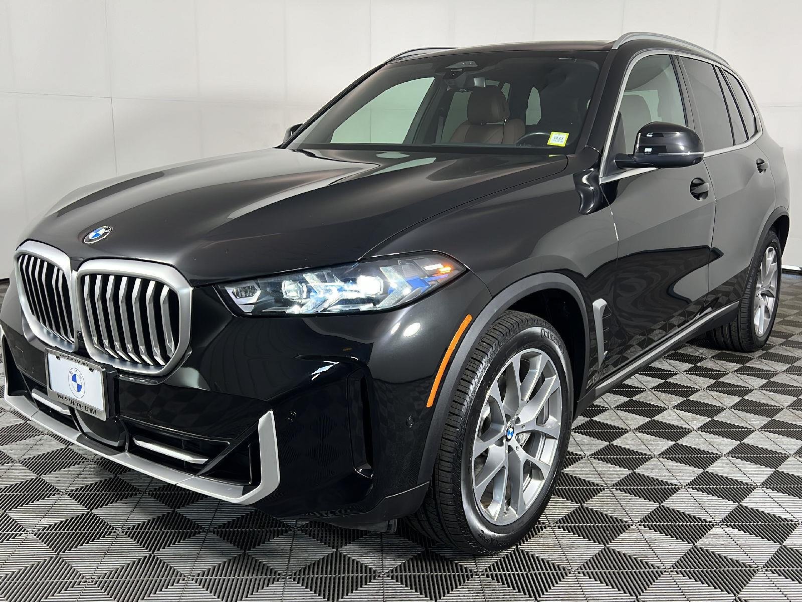Used 2025 Black Sapphire Metallic BMW xDrive40i image 14
