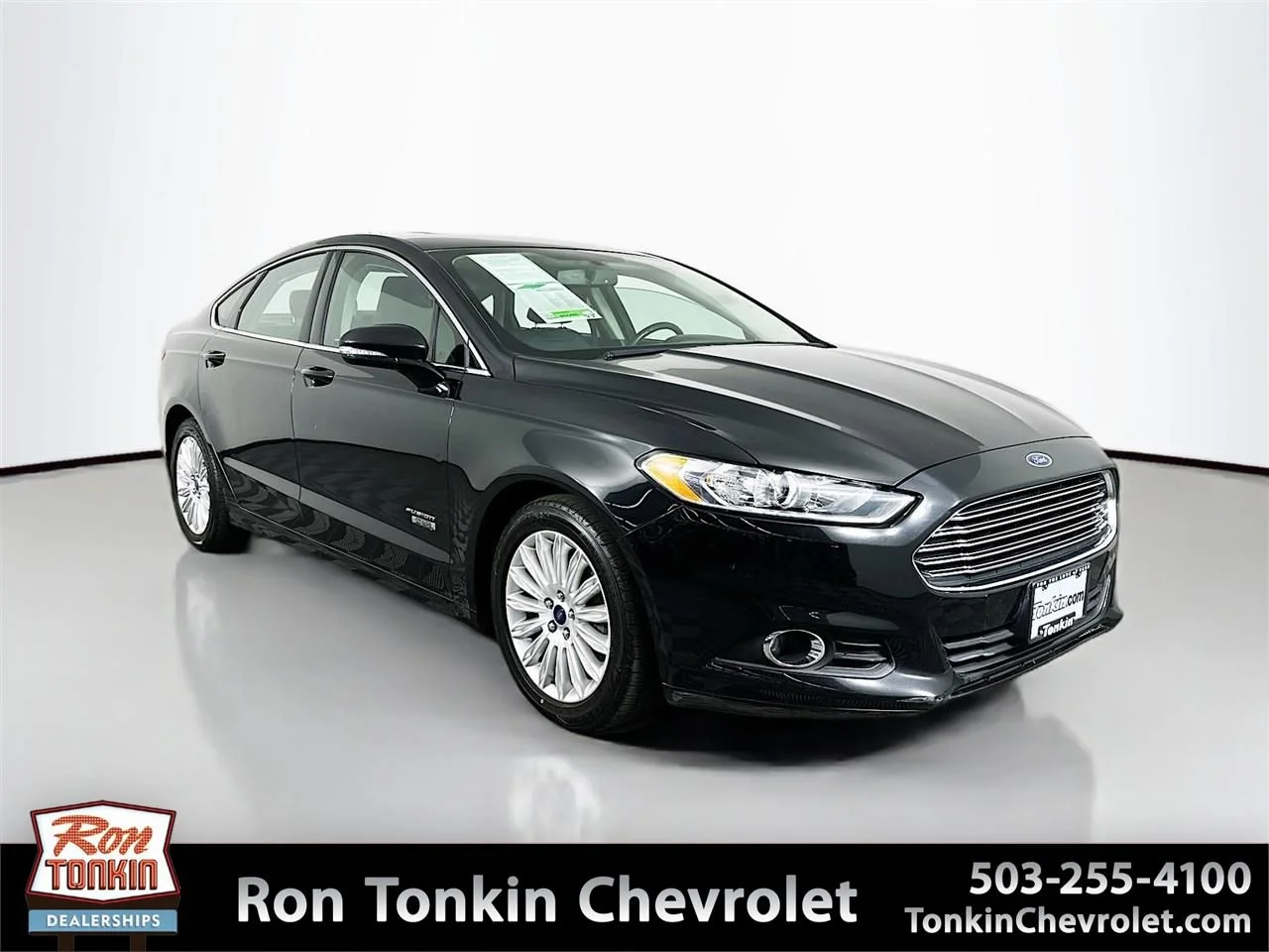 2016 Ford Fusion Plug-In Hybrid SE Luxury's photo