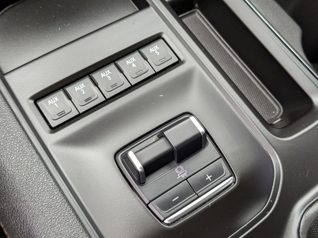 Used 2025 Thunderstorm Gray GMC AT4 image 31