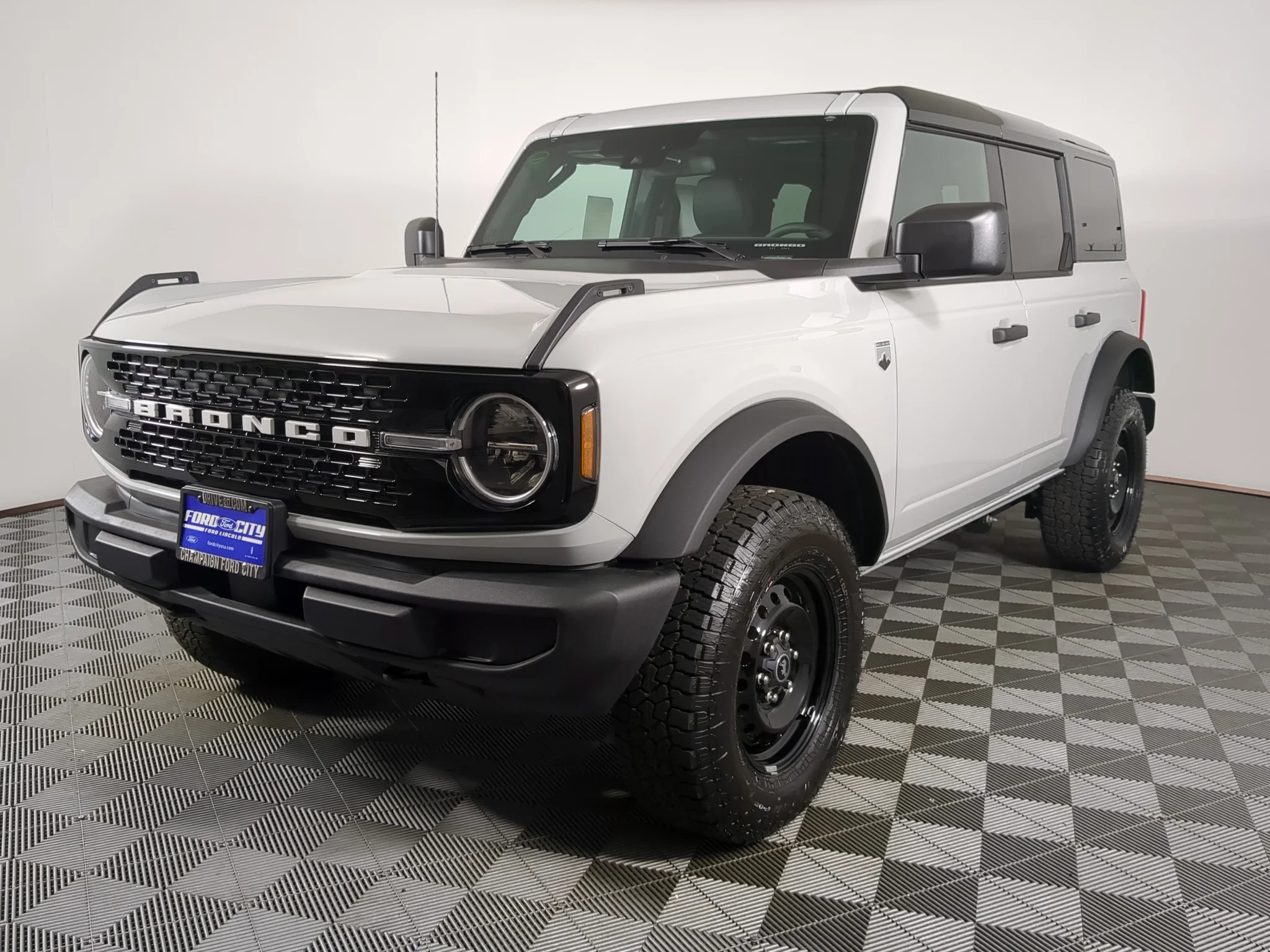 New 2026 Avalanche Gray Ford Big Bend® image 4