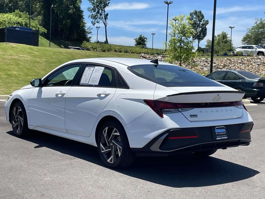 Certified Used 2025 White Hyundai SEL Sport image 5