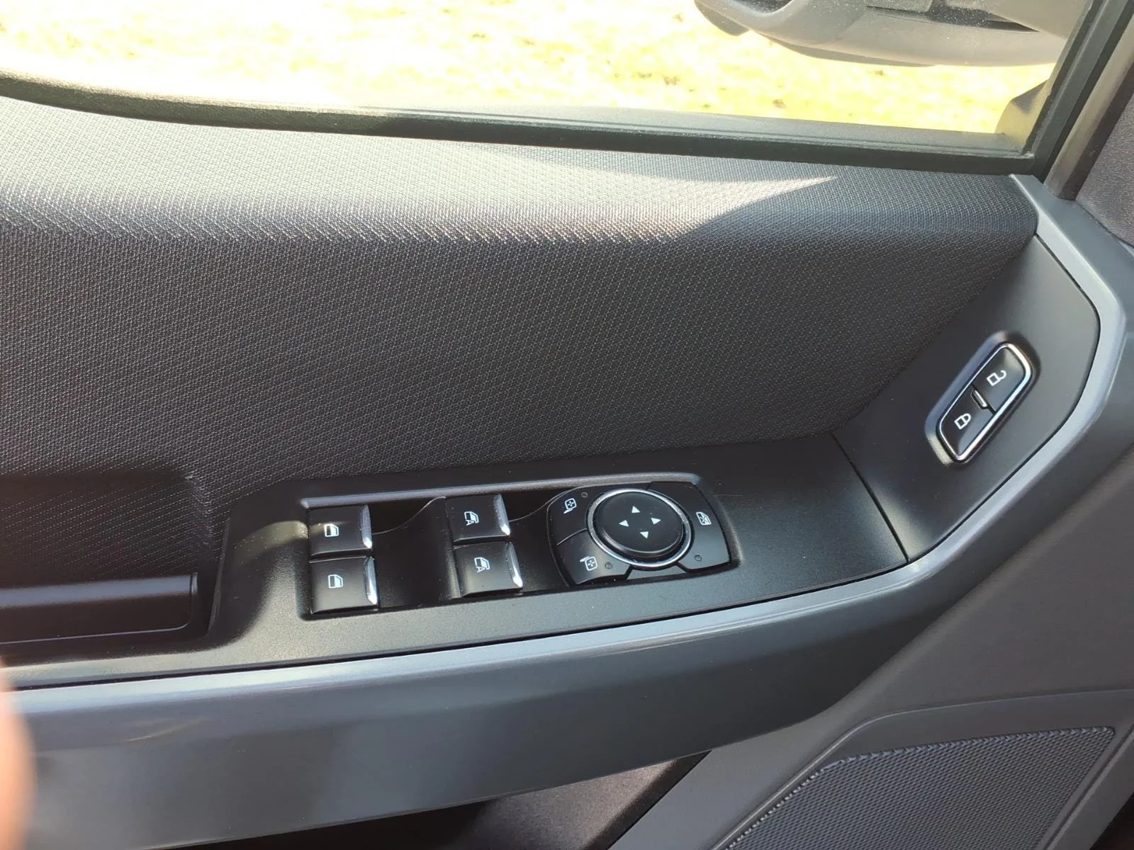 Used 2022 Oxford White Ford XLT image 15