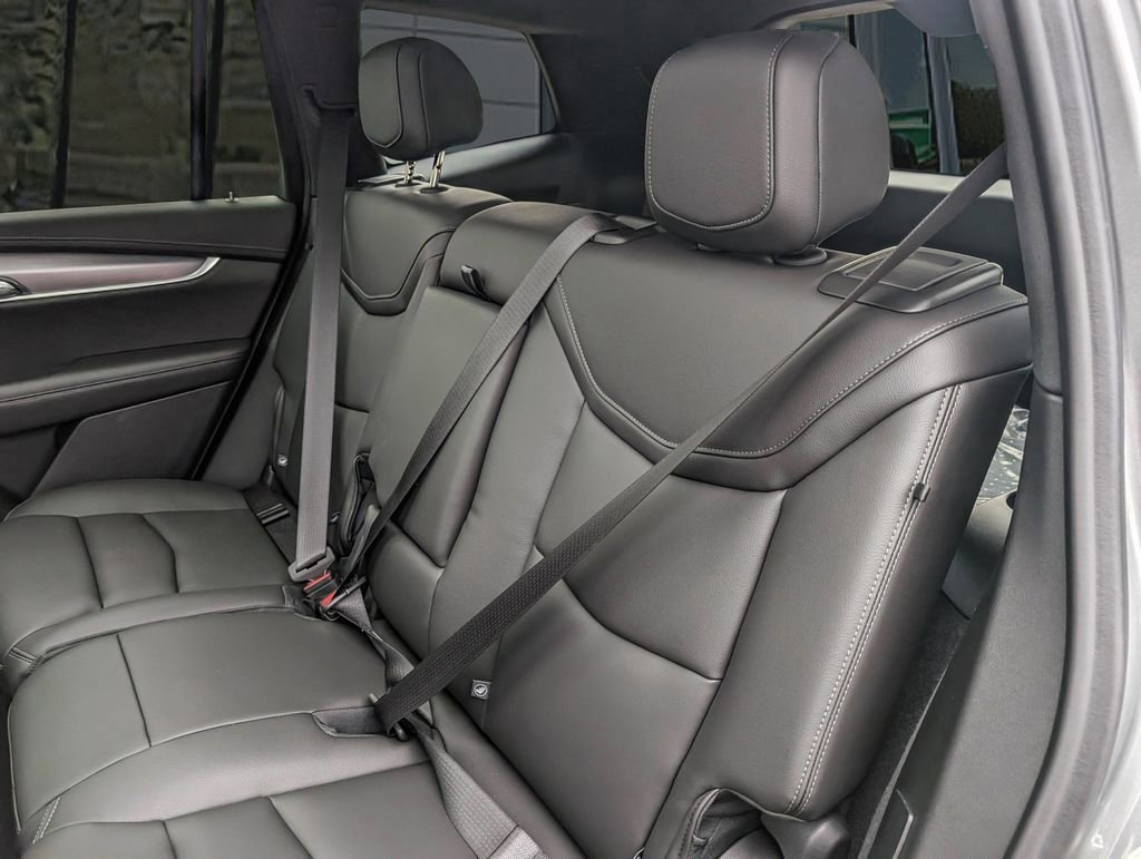 2025 Cadillac XT6 Luxury - Photo 17