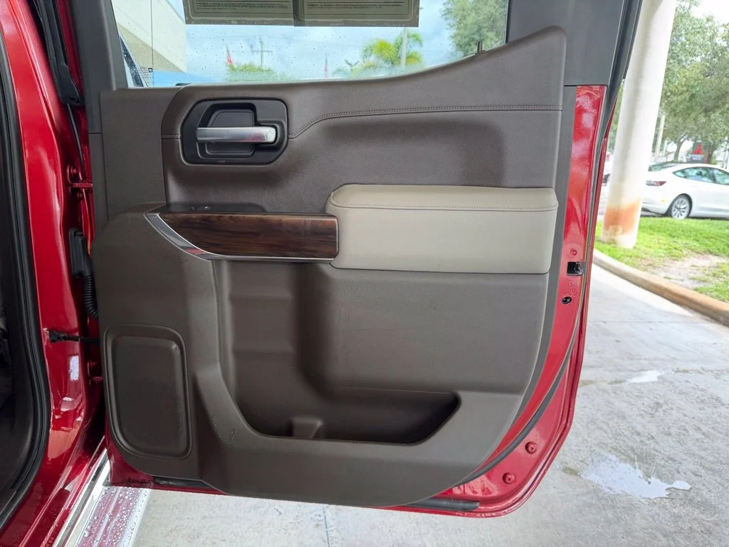Used 2021 Red GMC SLT image 35
