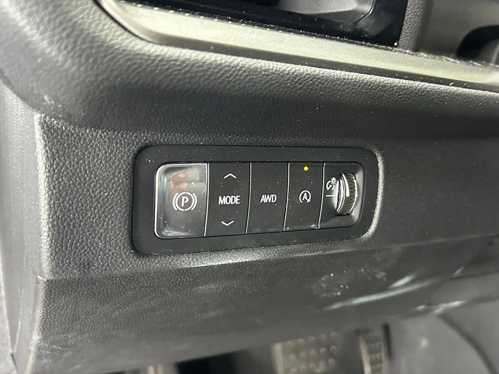 Used 2024 Sterling Gray Metallic Chevrolet LT image 19