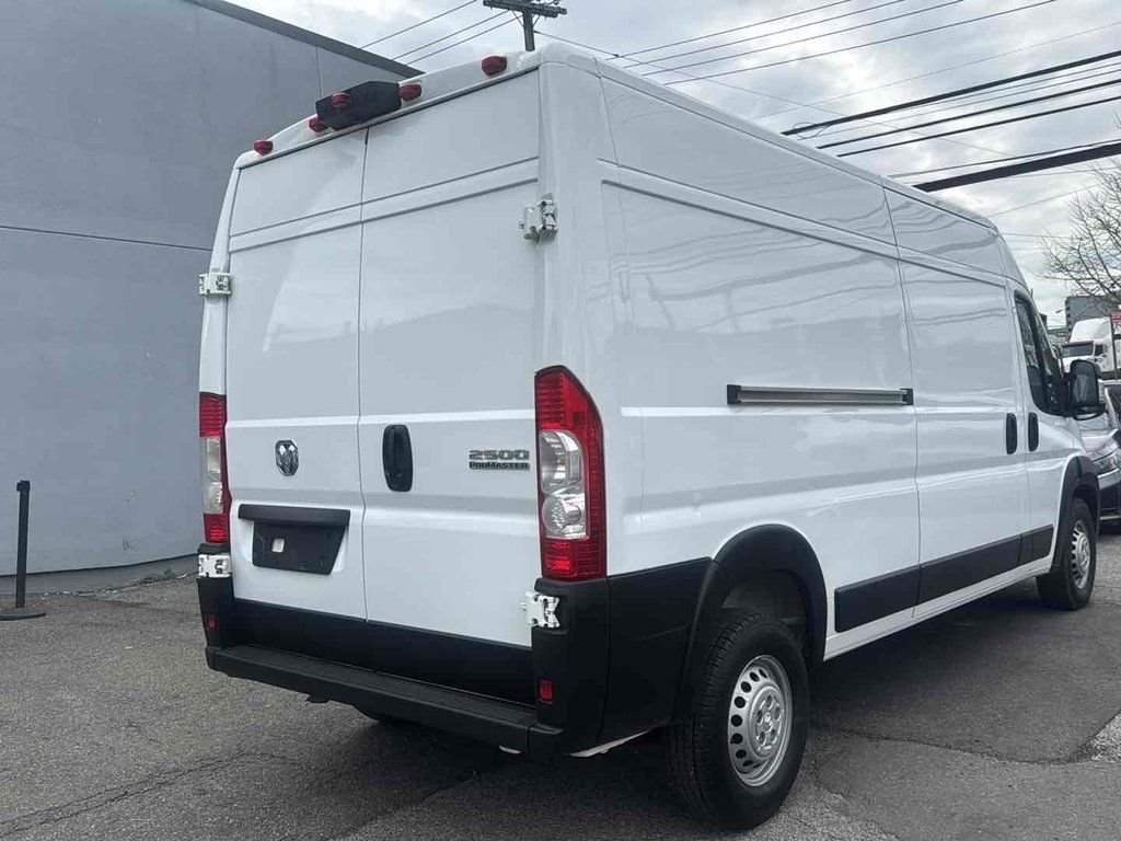 Used 2025 White Ram High Roof image 4