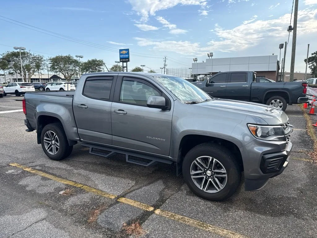 Used 2021 Gray Chevrolet Work Truck image 6
