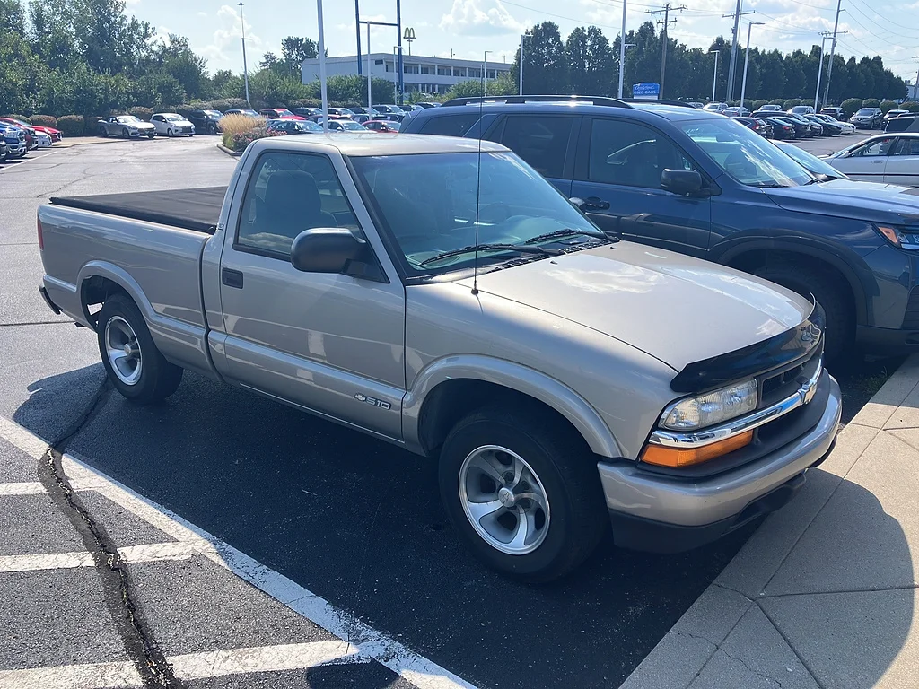 Used 2002 Light Pewter Metallic Chevrolet LS image 1
