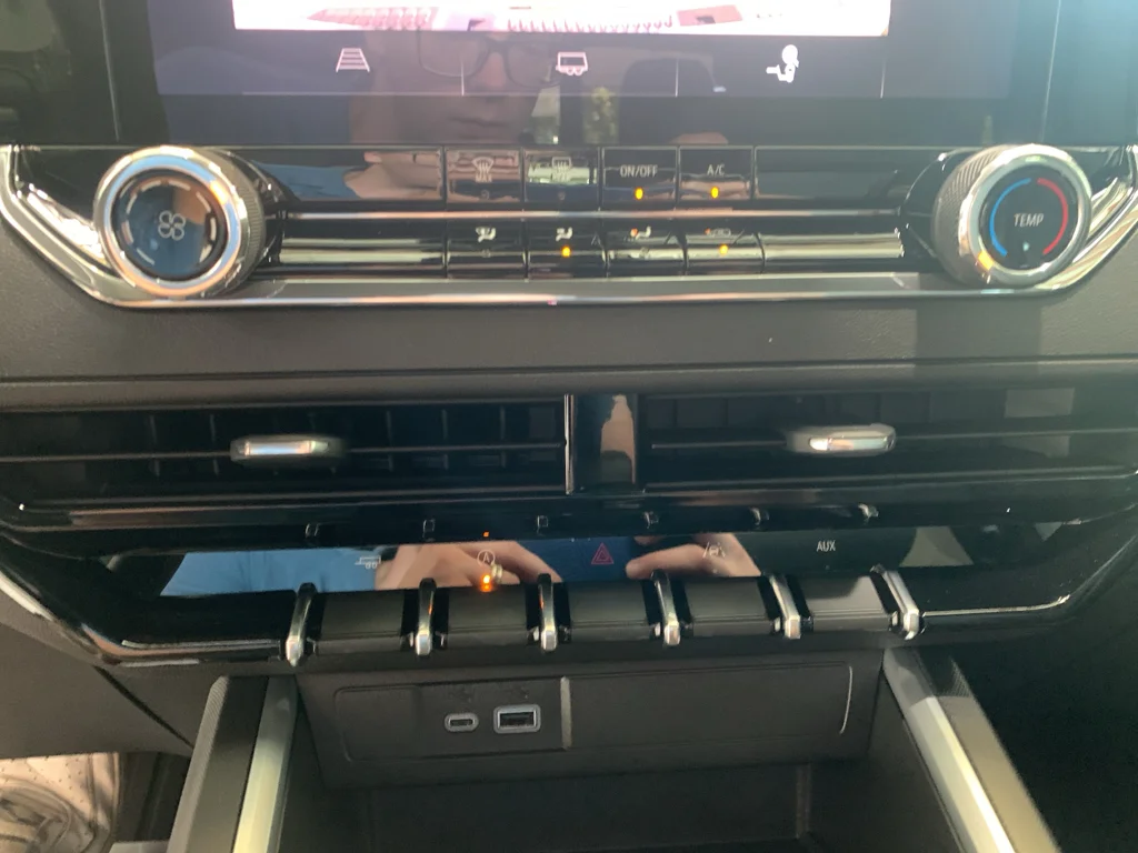 2026 Chevrolet Colorado Work Truck - Photo 23