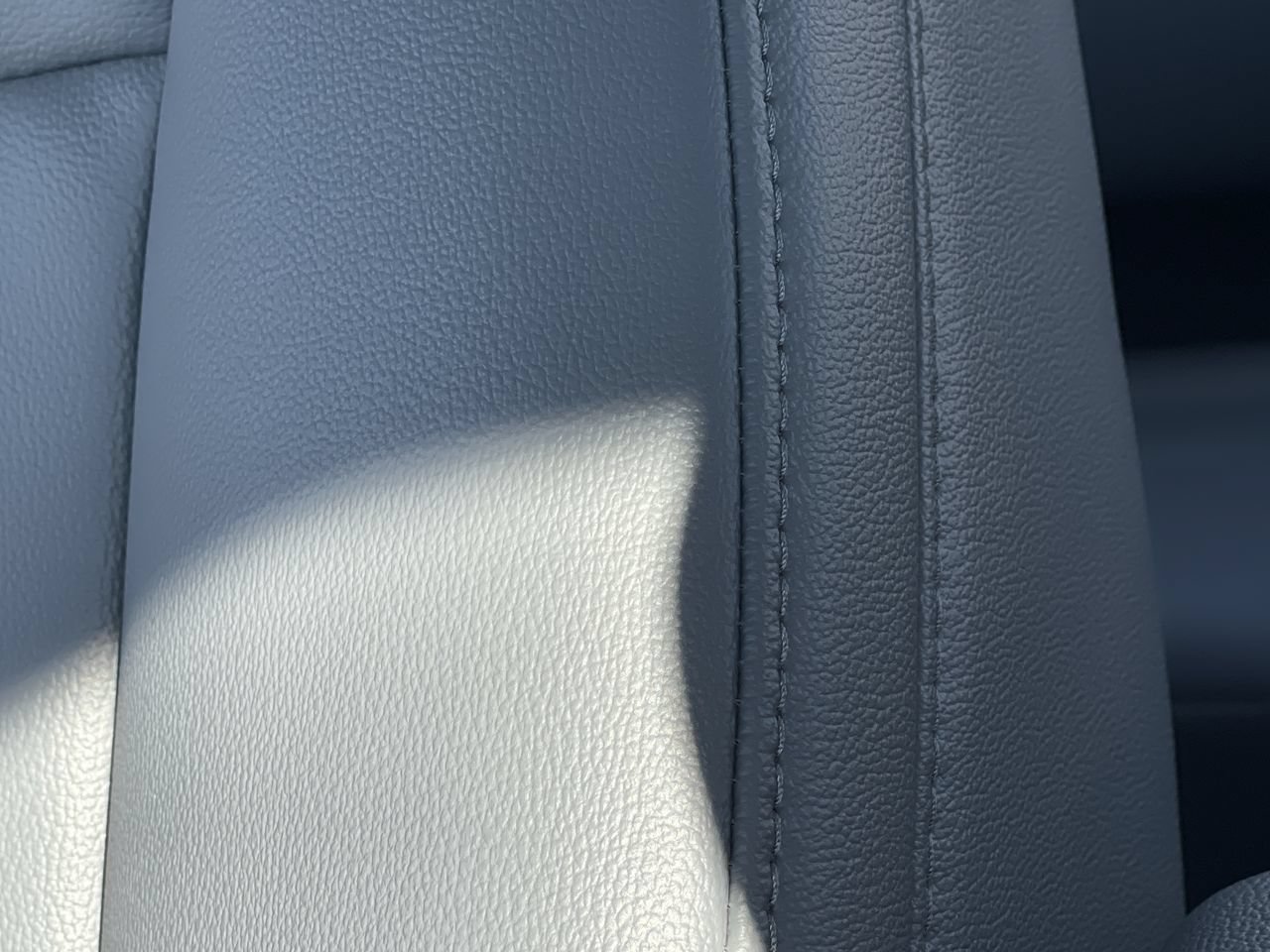 New 2026 Oxford White Ford XL image 26