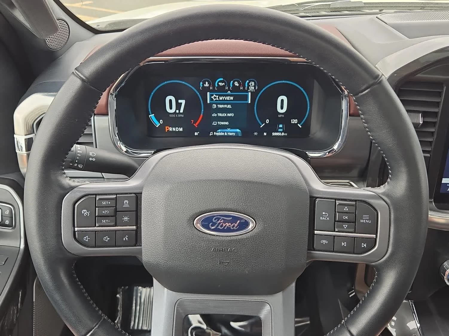 Certified Used 2023 Oxford White Ford LARIAT image 17