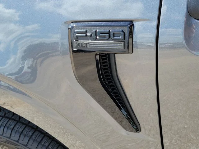 New 2026 Carbonized Gray Metallic Ford XLT image 8