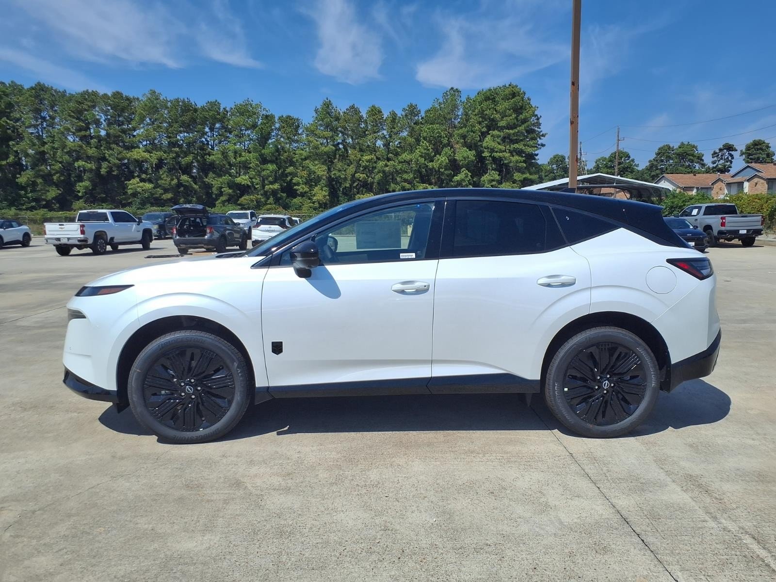 2027 Nissan Murano photo 8 of 25