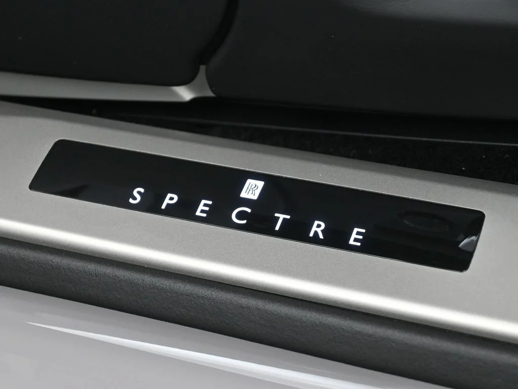 Certified Used 2026 Gray Rolls-Royce  image 9