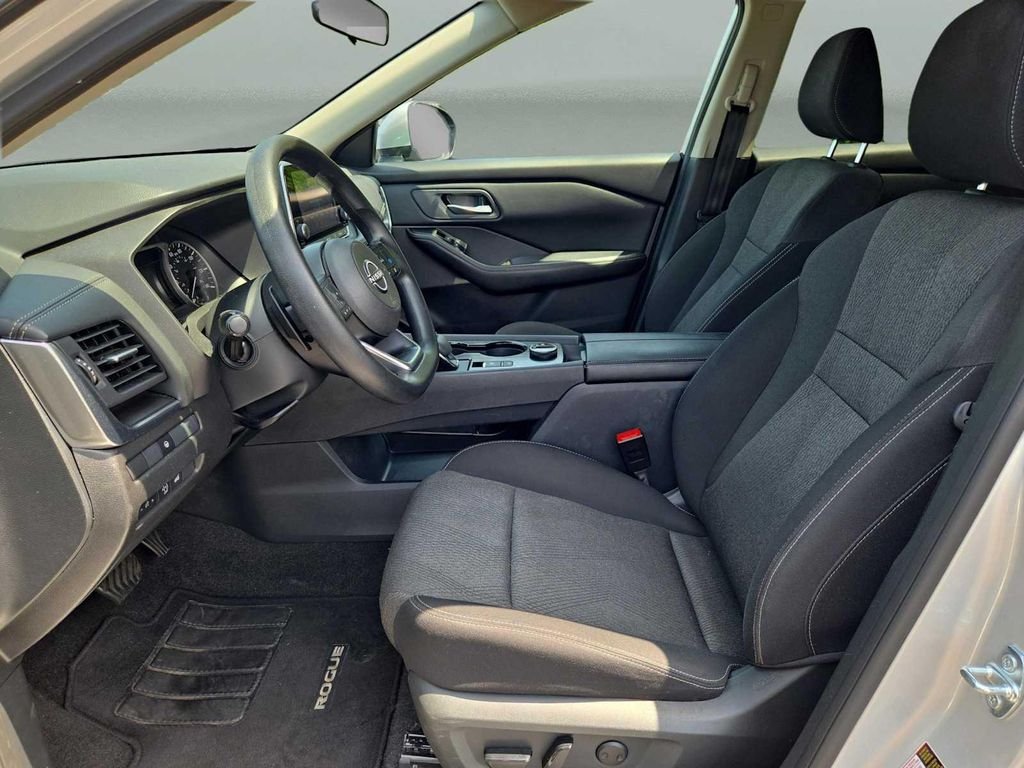 Used 2024 Silver Nissan SV image 21