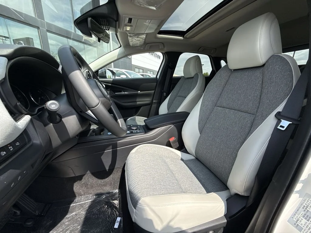 New 2026 Snowflake White Pearl Mazda 2.5 S Aire Edition image 11