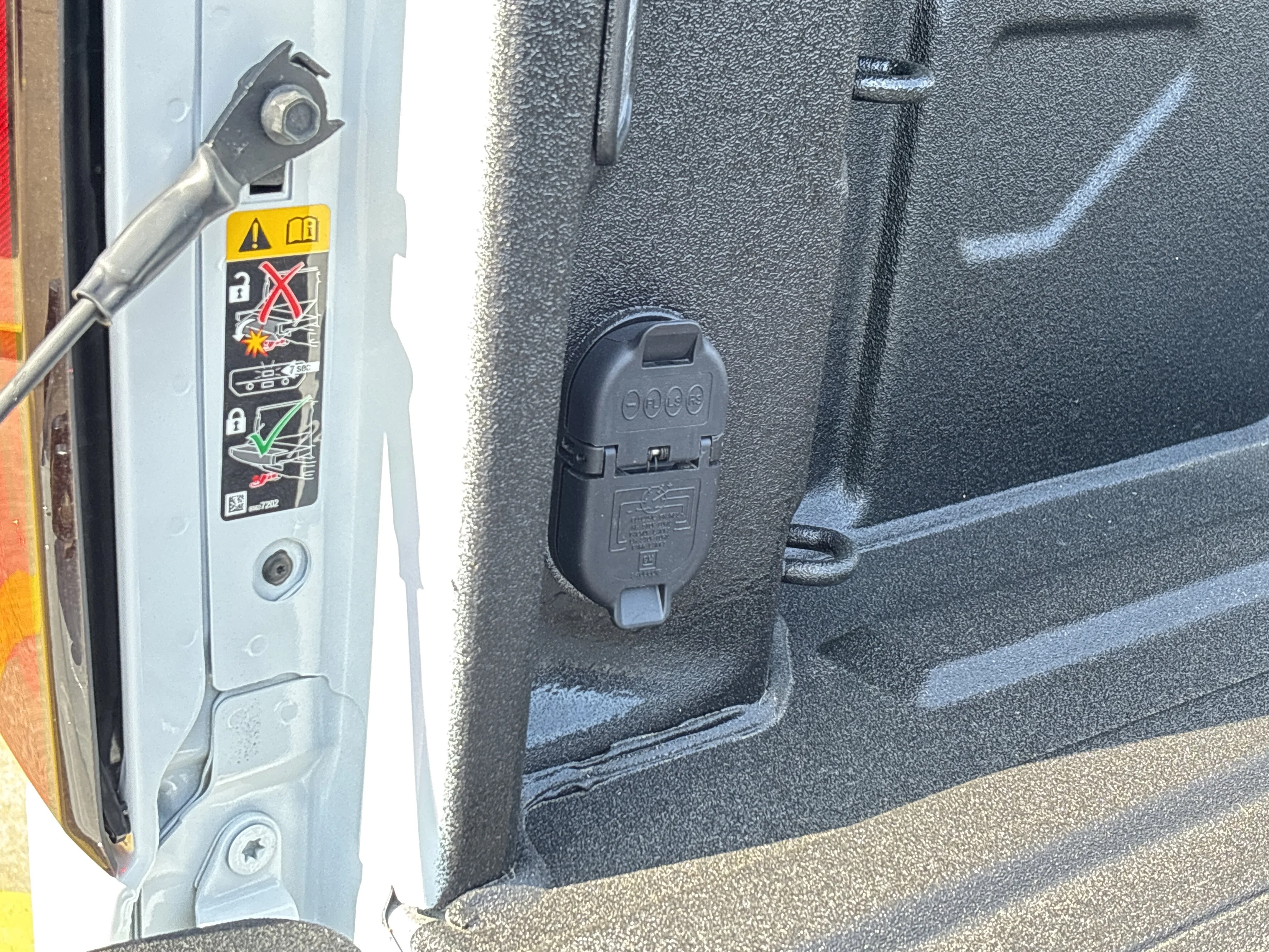 2026 GMC Sierra 3500HD Denali Ultimate - Photo 7